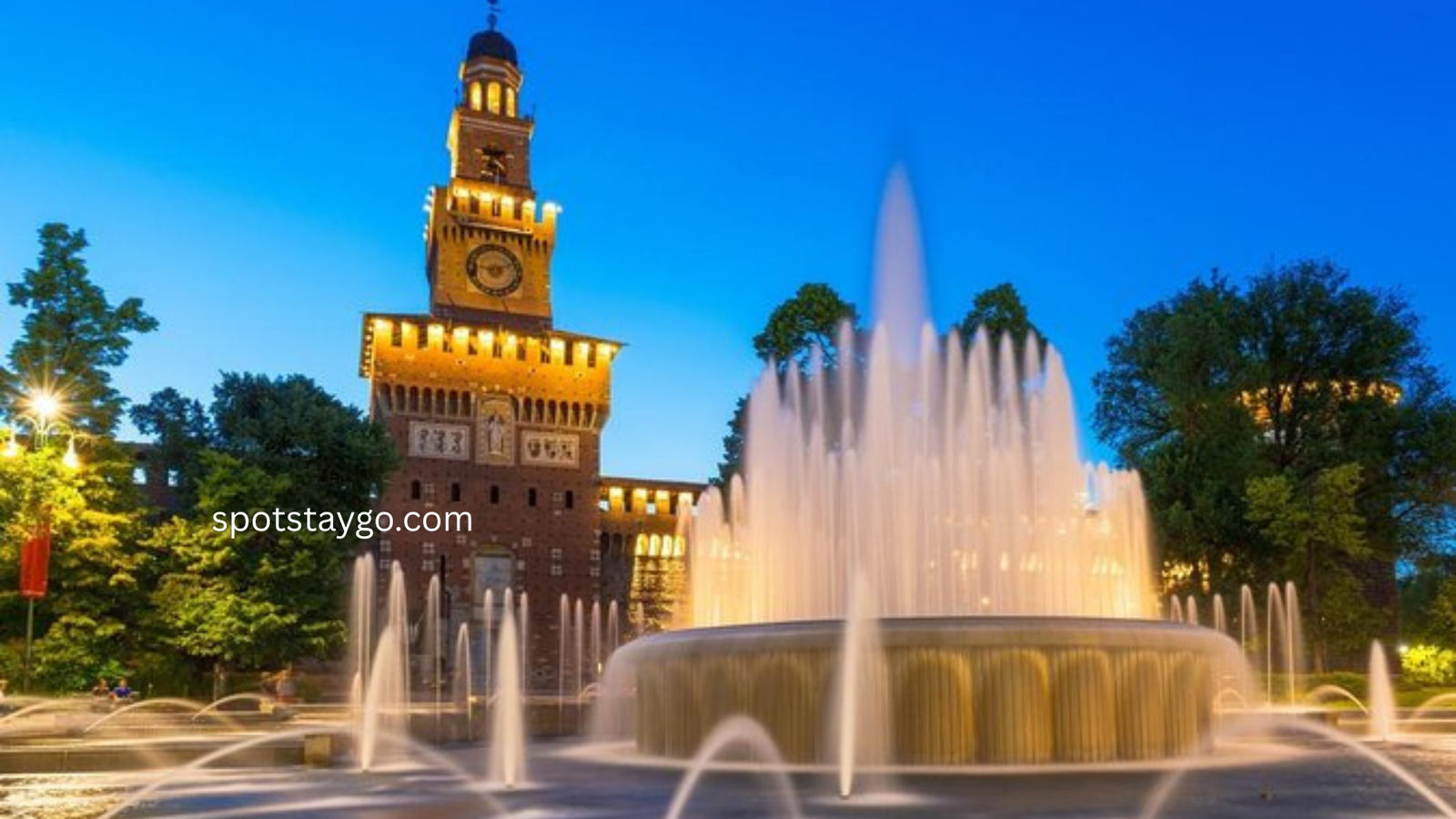 Sforza Castle 
(Castello Sforzesco)