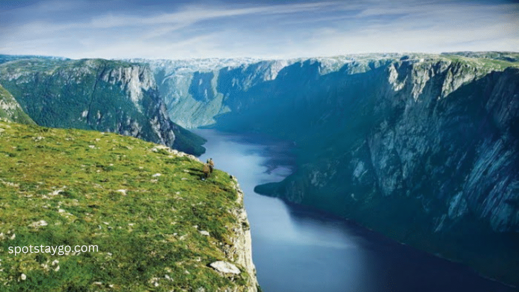 Best Majestic Destinations in Canada 2025