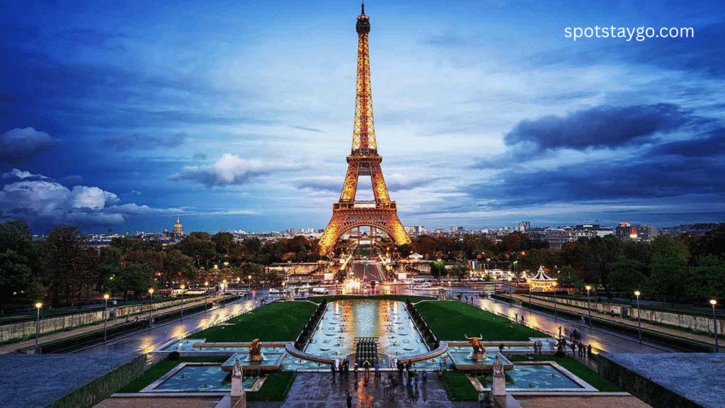 Eiffel Tower, Top 10 Must-visit Places in paris for 2025